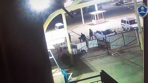 Samarqandda qizining sha’nini bulg‘ovchi gap-so‘zlarni tarqatgan erkakni kaltaklagan otaga nisbatan jinoyat ishi qo‘zg‘atildi