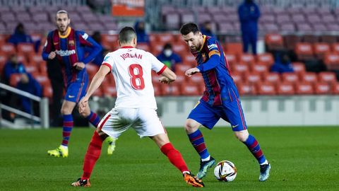 Иккита қизил карточка, сўнгги дақиқадаги гол ва қўшимча бўлимлар. «Барселона» драматик баҳсда «Севилья»ни енгиб, Испания Кубоги финалига чиқди