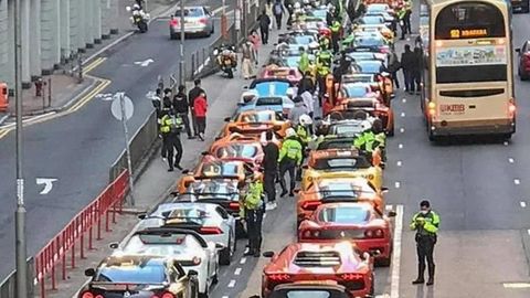 Gonkong politsiyasi ko‘cha poygalarida ishtirok etgan 46 ta superkarni tuzoqqa tushirdi (video)