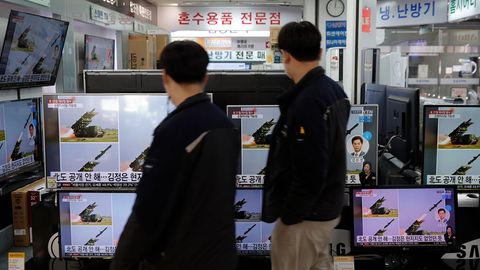 Shimoliy Koreya sinov doirasida raketalar uchirdi. AQSh bunga jiddiy ahamiyat bermadi