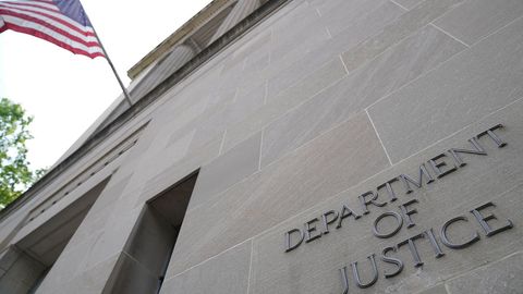 AQShga ekstraditsiya qilingan birinchi KXDR fuqarosi sudlanmoqda