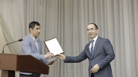 Toshkent viloyatida 1000 dollar porani olmagan kadastr xodimiga 10 mln so‘m pul va sihatgohga 2 kishilik yo‘llanma berildi