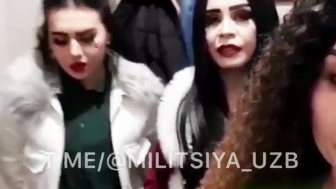 Urganchda yarimyalang‘och holda sumalak pishirgan ayol-qizlar uzr so‘rab chiqdi