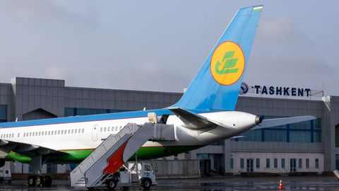 Senat Uzbekistan Airways aviachiptalari boshqa aviakompaniyalarnikiga nisbatan 148 foizgacha qimmat ekanini aniqladi