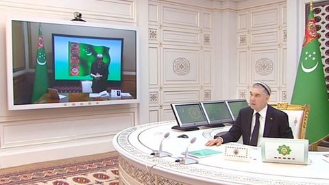 Amaldorlar Berdimuhammedovga “Toshkent” istirohat bog‘ining qurilishi to‘g‘risida hisobot berdi