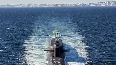 Россия Арктикада йирик ҳарбий машғулотларни бошлади