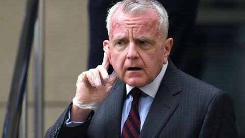 АҚШ элчиси Кремль тавсиясига кўра Россияни тарк этишдан бош тортмоқда — ОАВ