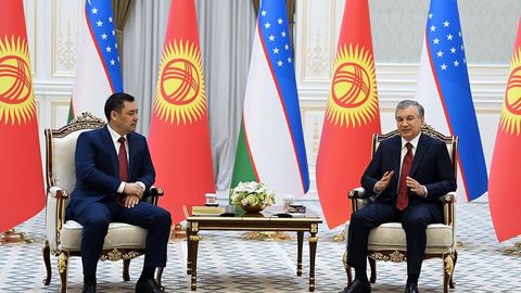 Shavkat Mirziyoyev Sadir Japarov bilan Qirg‘iziston—Tojikiston chegarasidagi vaziyatni tez fursatda hal etishni muhokama qildi