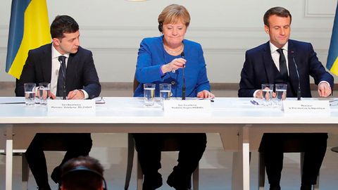 Makron, Merkel va Zelenskiy Rossiyani o‘z qo‘shinlarini Ukraina chegarasidan olib ketishga undadi