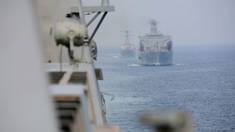 Fors ko‘rfazida AQSh va Eron kemalari o‘rtasida mojaro chiqdi. AQSh voqea yuzasidan o‘z xavotirini bildirdi