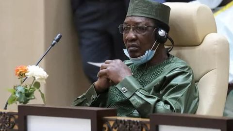 Chad davlatining 30 yillik prezidenti isyonchilar bilan jangda halok bo‘ldi. Shundan keyin harbiylar mamlakat chegaralarini yopib qo‘ydi