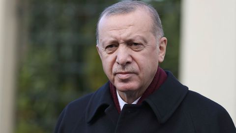 Туркия президенти Эрдўғон Рамазон ойидан кейин Тоғли Қорабоғга боришини айтди