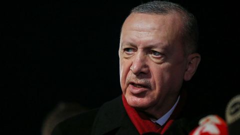 Erdo‘g‘on Baydenning armanlar genotsidi haqidagi bayonotini adolatsiz deb atadi. Turkiya AQSh bilan mudofaa bitimini muzlatib qo‘yishi mumkin