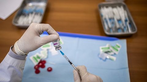 JSST ham AstraZeneca vaksinasi bilan emlash va tromb holatlari o‘rtasidagi bog‘liqlikni tasdiqladi