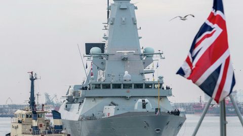 Buyuk Britaniya Ukraina bilan birdamlik ramzi sifatida Qora dengizga ikkita harbiy kema yuboradi