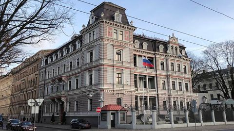 Boltiqbo‘yi davlatlari Chexiya bilan birdamlik sifatida rossiyalik diplomatlarni hududidan chiqarib yubormoqda