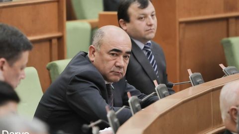 Қашқадарё ҳокимининг коронавирусга чалингани маълум қилинди