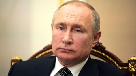 Кремль: Путин Қирғизистон ва Тожикистон ўртасидаги низоли вазиятни ҳал қилишда воситачилик қилишга тайёр