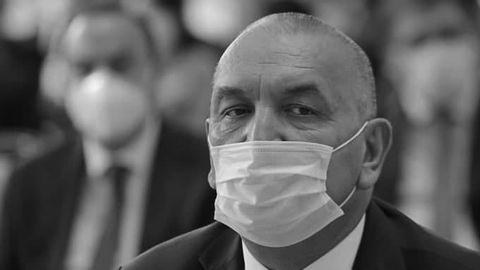 Mirza Azizov Zangiota shifoxonasining jonlantirish bo‘limida 25 kun davomida koronavirus bilan kurashgani ma’lum bo‘ldi