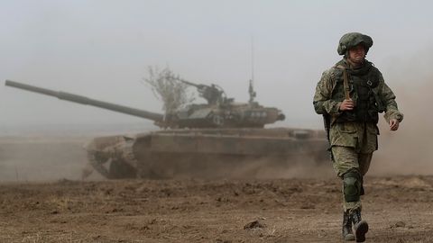 Ukraina Rossiya qo‘shinlari mamlakat chegaralaridan qisman olib chiqilganini ma’lum qildi