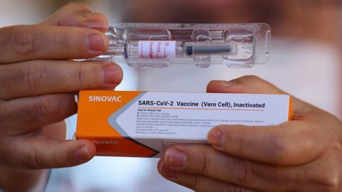 Хитой ўзининг коронавирусга қарши вакциналари самарадорлиги паст эканини тан олди