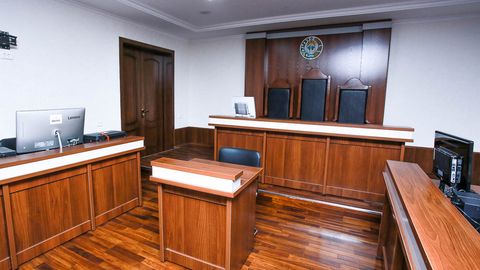 Dehqonobodda o‘qituvchini pichoqlab o‘ldirgan qotillardan biri 17 yilga, yana biri 16 yil muddatga qamaldi