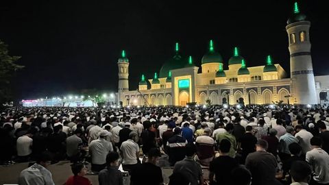 O‘zbekistonda tarovih namozlarida har kuni o‘rtacha 600 mingga yaqin namozxon qatnashdi — Din ishlari bo‘yicha qo‘mita