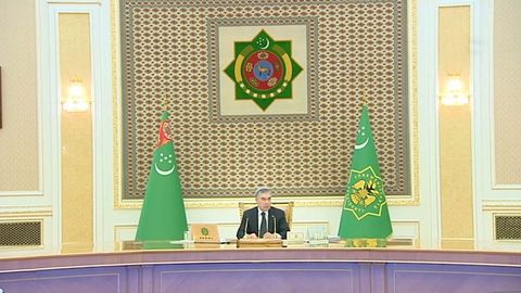 Бердимуҳамедов Туркманистон пойтахтининг 140 йиллиги муносабати билан Ашхободнинг фахрий фуқароси унвонига сазовор бўлди