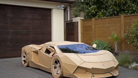AQShda Lamborghini Aventador’ning karton nusxasi yangi Cobalt narxida sotildi (video)