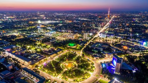 Ўзбекистонда 1 сентябрга қадар тун-у кун ишлайдиган савдо-кўнгилочар кўчалар пайдо бўлади