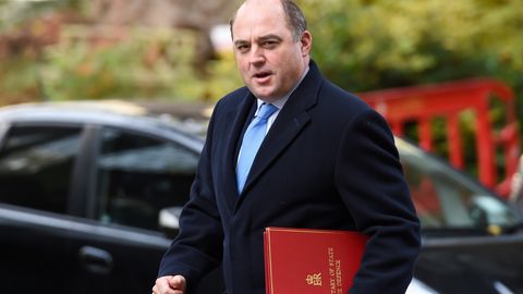 Британия мудофаа вазири Россияни «биринчи рақамли хавф» деб атади