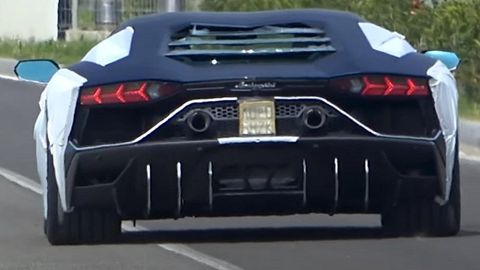 Видео: Lamborghini’нинг синовдан ўтказилаётган махфий суперкари