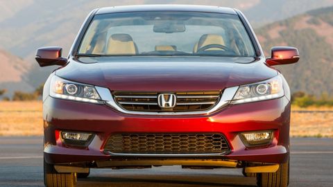 AQShda Honda Accord egalari “rul anomaliyasi”dan ommaviy shikoyat qilmoqda
