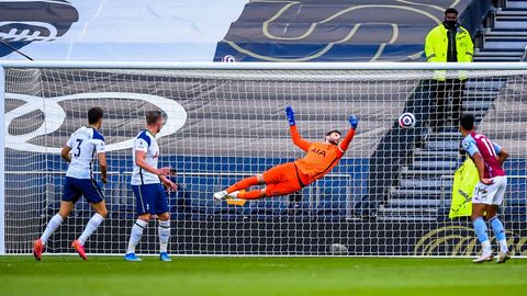 АПЛдаги дебют голини ўз дарвозасига урган Серхио Регилон тарихий натижа қайд этди