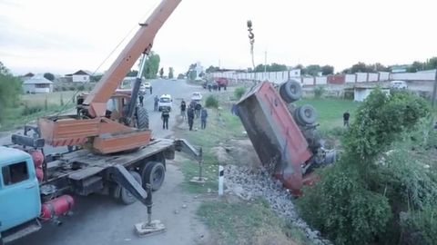 Surxondaryoda Damas va “KamAZ” to‘qnashuvida ikki kishi halok bo‘ldi, 8 yoshli qiz va yana bir kishi og‘ir tan jarohatlari oldi