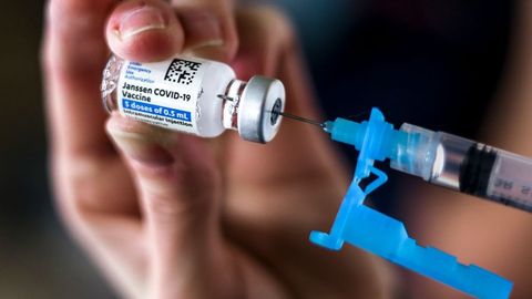 АҚШ коронавирусга қарши вакциналарни патентлашдан воз кечишни қўллаб-қувватлади