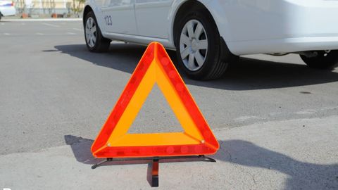 Buxoroda qarshisidagi mashinani quvib o‘tishga uringan Nexia traktorga borib urildi. Haydovchi shifoxonada vafot etgan