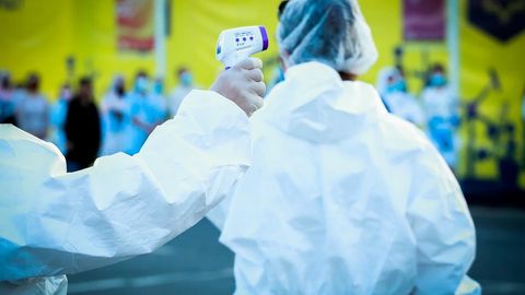 «Янги COVID-21 вируси пайдо бўлгани ҳақидаги баёнот нотўғри» — Вирусология институти директори