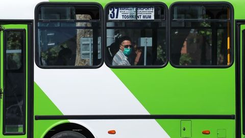 «Одамларни жамоат транспортидан ажратиш учун яна бир ‘муҳим’ қадам қўйилди». Тошкентда якшанба кунлари қатор йўналишлардаги Mercedes’лар ўрнида Isuzu’лар қатнайди