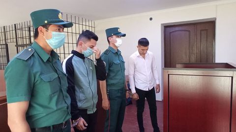 Самарқандда Алишер Навоий ҳайкалини мазах қилган TikTok фойдаланувчиси 15 суткага қамалди