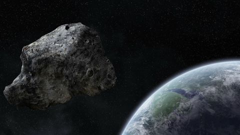 Yerga Xeops piramidasidan kattaroq asteroid yaqinlashmoqda
