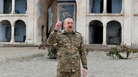 Озарбайжон президенти Қорабоғдаги можаро ҳал қилингани ва бу масалага қайтиш бефойдалигини айтди