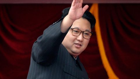Kim Chen In Koreya Mehnat partiyasi KXDRni barcha qiyinchiliklardan olib chiqishiga qasamyod qildi