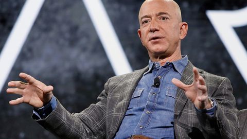 Jeff Bezos bilan birga koinotga parvoz qilish uchun chipta 28 mln dollarga sotildi
