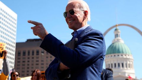 Байден АҚШда қуллик бекор қилинган кунни федерал байрам ва дам олиш куни деб эълон қилди