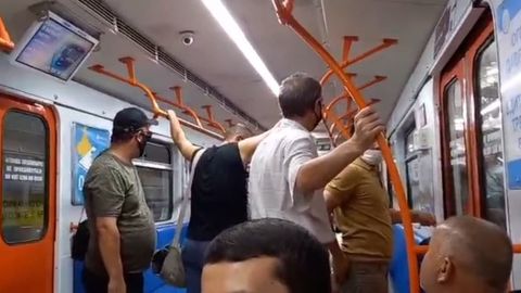 Видео: «Чилонзор» метро бекатида вагон эшиклари очилмай қолди
