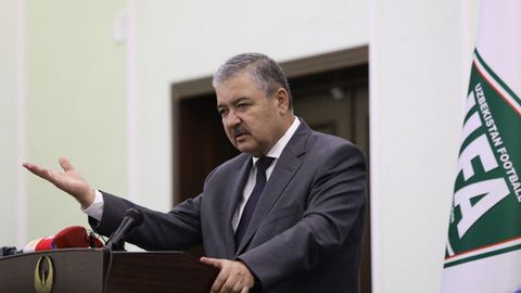 Абдусалом Азизов: «Айримлар футболни бизнес қилиб олди. Футбол агентига айланиб кетган мураббийлар бор»