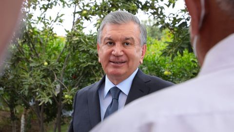 Shavkat Mirziyoyev Surxondaryodagi qator tumanlarda ochiladigan yangi tadbirkorlik subyektlarini soliqlardan ozod etishni taklif qildi