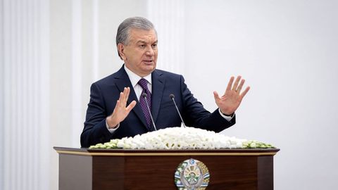 Шавкат Мирзиёев: «Бозордаги нарх-навони барқарор ушлаб туриш — бу тадбиркорларни мажбурлаш, дегани эмас»