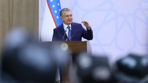 “Andijondagi 100 ta mahalla haligacha o‘z ixtisoslashuv yo‘lini topmagan” — Shavkat Mirziyoyev